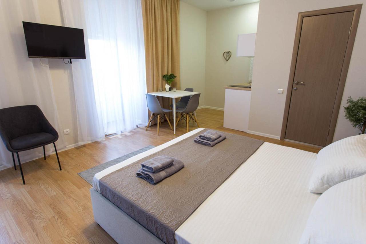 New Apartment In The Center - Gimnasiyna Naberezhna 24A-12 Charkov Buitenkant foto